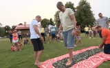 ВИДЕО. Айнарс Багатскис ходит по битому стеклу во время подготовки к Евробаскету