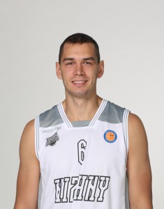 Александр Гудумак